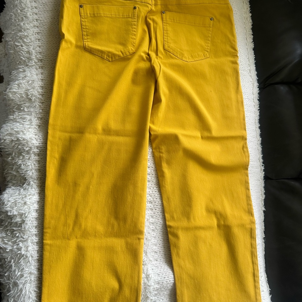 Bright Yellow Cropped Pants